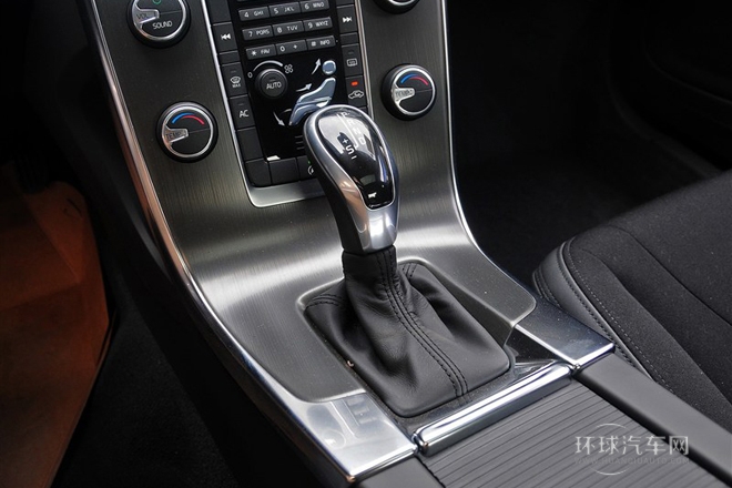 2014款2.0T手自一體智進版（停產(chǎn)在售）