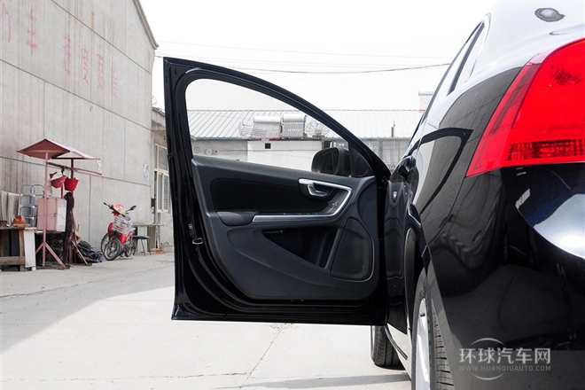 2014款2.0T手自一體智進版（停產在售）