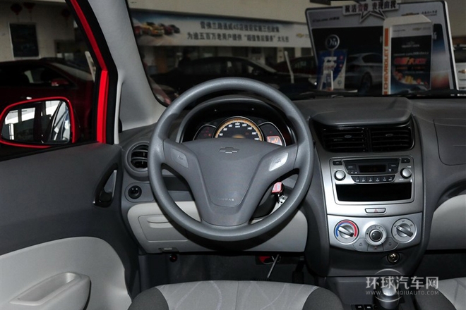 2013款 三廂 1.4L EMT優(yōu)逸版