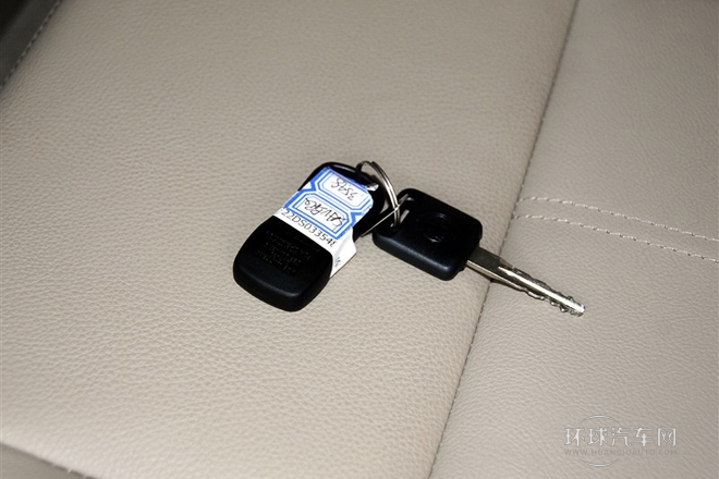 2013款 1.6L 自動(dòng)豪華版