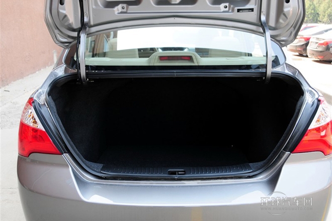 2013款 1.6L 自動時尚版