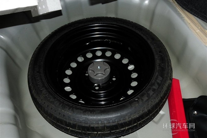 2013款 1.6L 手動(dòng)時(shí)尚版