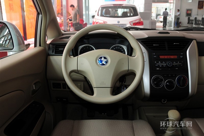 2013款 1.6L 手動(dòng)時(shí)尚版