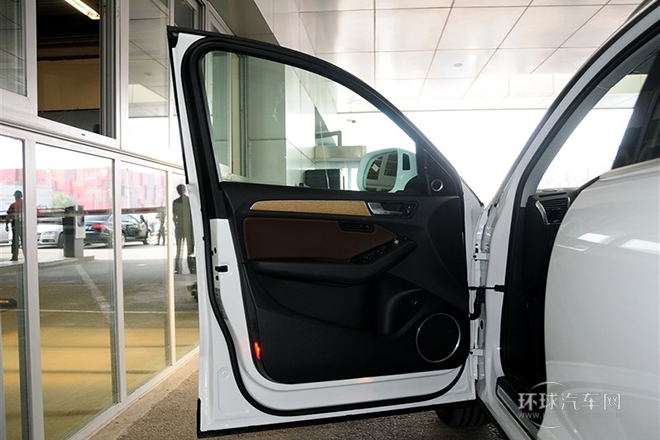 2013款 40 TFSI 豪華型