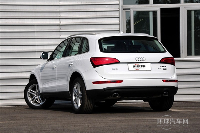 2013款 40 TFSI 豪華型