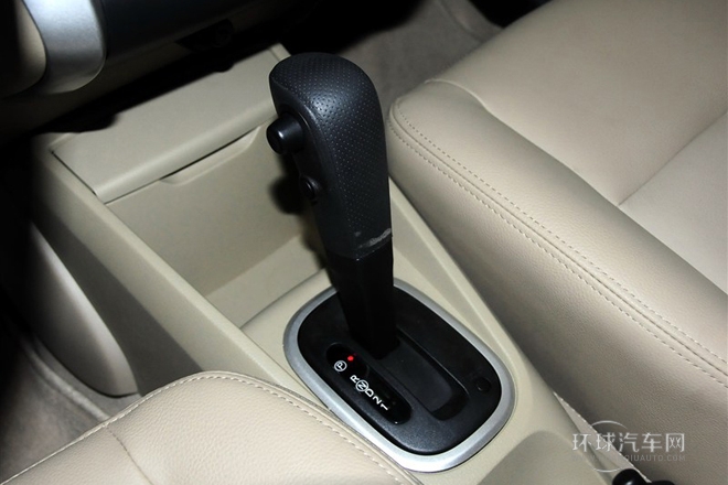 2013款 1.6L 自動豪華版