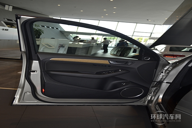 2013款 40 TFSI 豪華型