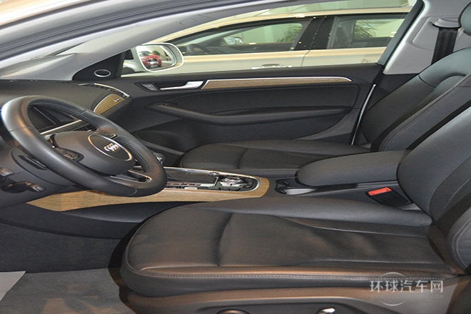 2013款 40 TFSI 豪華型