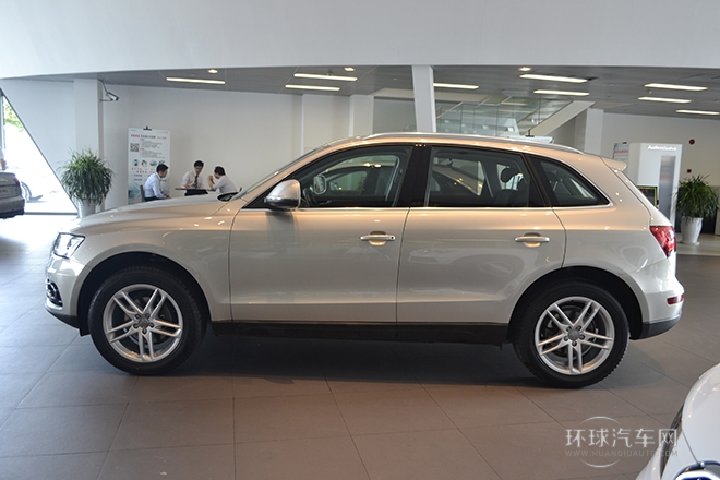 2013款 40 TFSI 豪華型