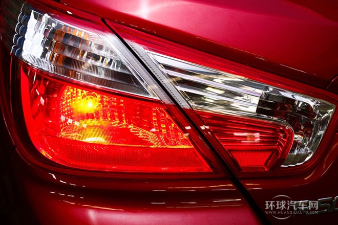 2014款 1.6L 自動精彩版