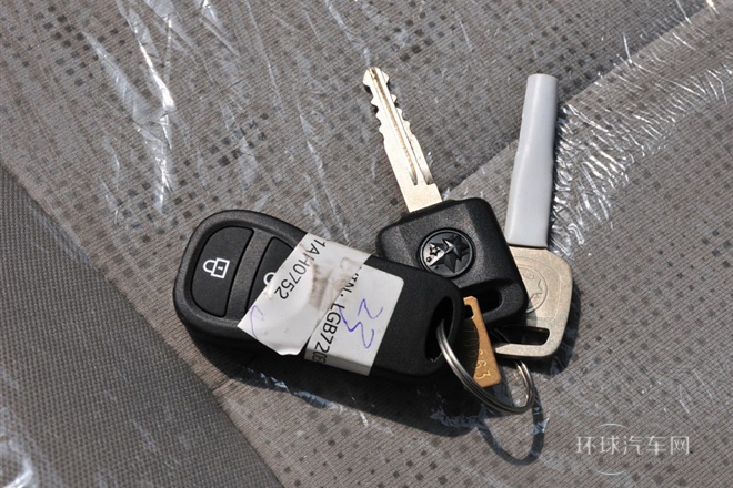 2014款 1.2L 手動(dòng)優(yōu)享版