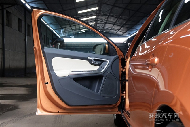 2015款2.0T手自一體智遠版