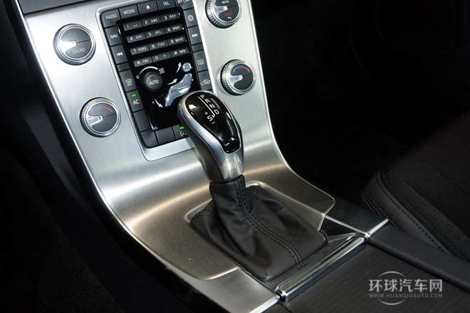 2015款2.0T手自一體智進(jìn)版