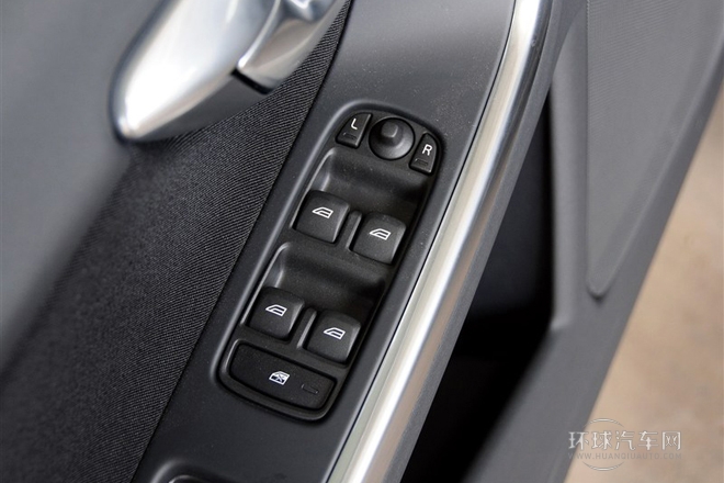 2015款2.0T手自一體智進版