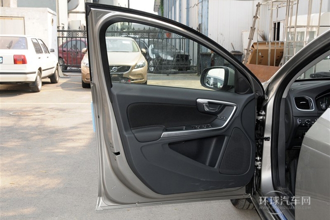 2015款2.0T手自一體智行版