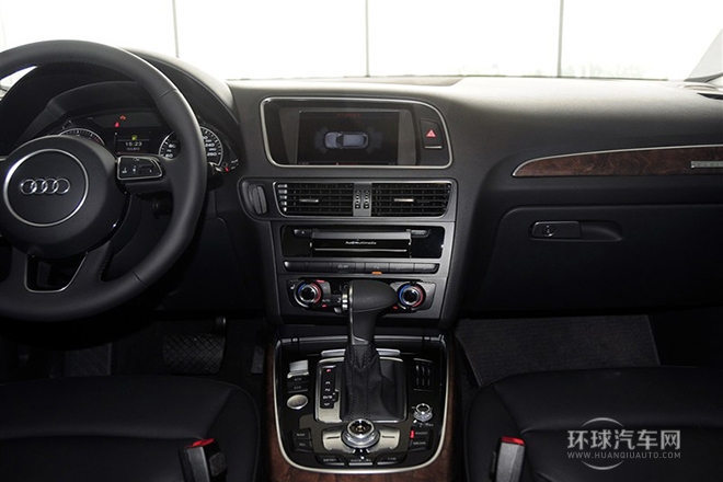 2013款 40 TFSI 舒適型
