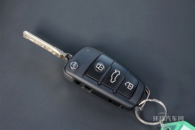 2013款 35 TFSI quattro 豪華型