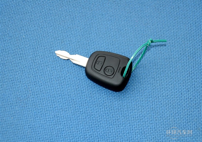 2013款 CROSS 1.4L 手動馭樂型