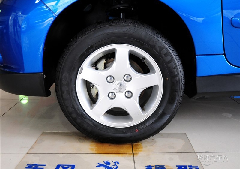 2013款 CROSS 1.4L 手動馭樂型