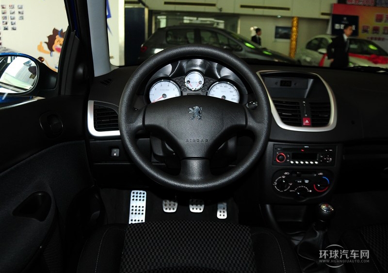 2013款 CROSS 1.4L 手動馭樂型