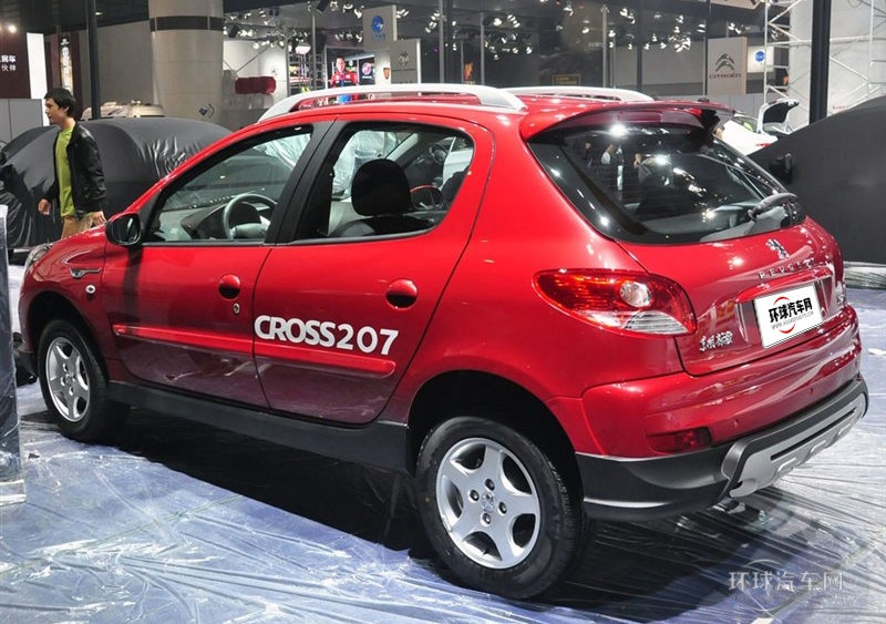 2013款 CROSS 1.6L 手動馭樂型