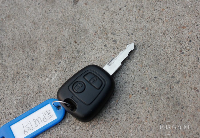 2011款 兩廂 1.6L 手動馭樂版