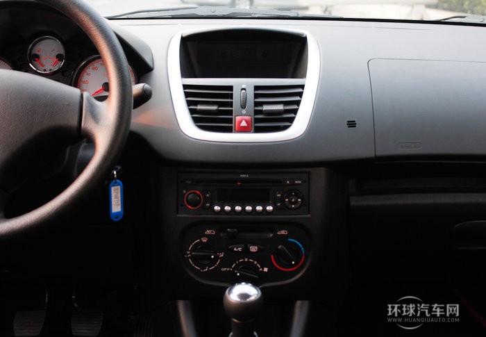 2011款 兩廂 1.6L 手動馭樂版