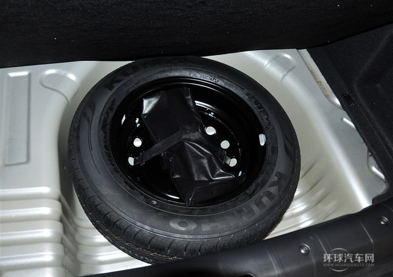 2011款 三廂 1.4L 手動(dòng)馭樂(lè)版