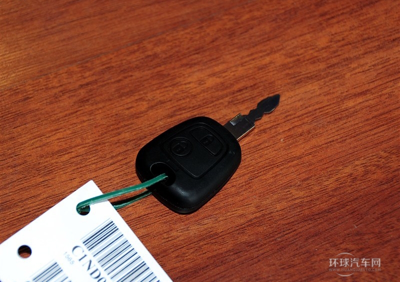 2011款 三廂 1.6L 自動(dòng)馭樂版