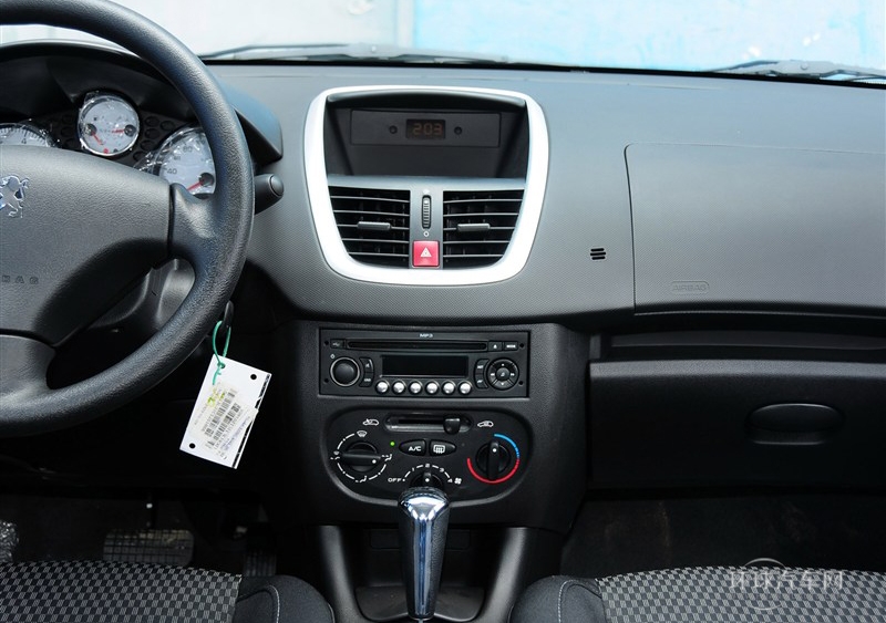 2011款 三廂 1.6L 自動馭樂版