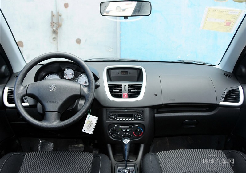 2011款 三廂 1.6L 自動(dòng)馭樂版