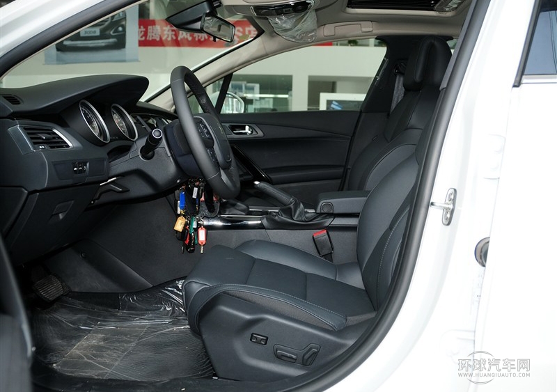 2013款 2.0L 兩周年紀念 自動智享版