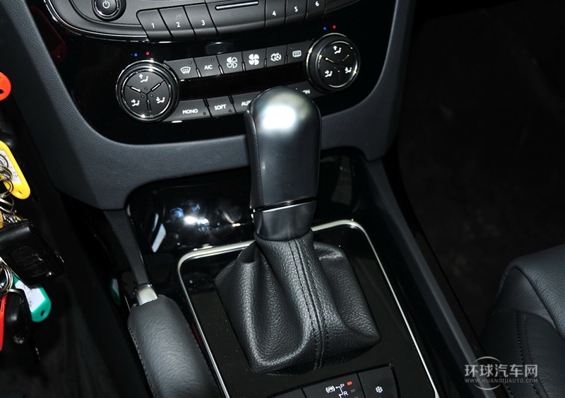 2013款 2.0L 兩周年紀念 自動智享版