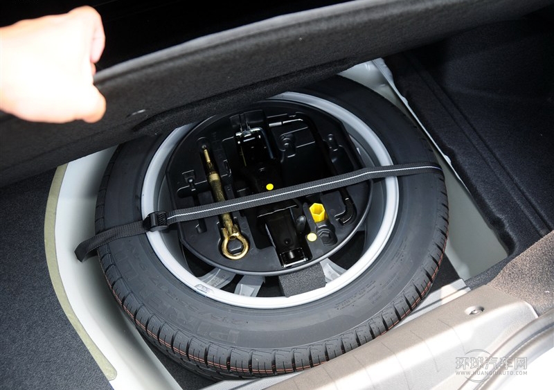 2013款 2.3L 兩周年紀(jì)念 自動(dòng)旗艦版