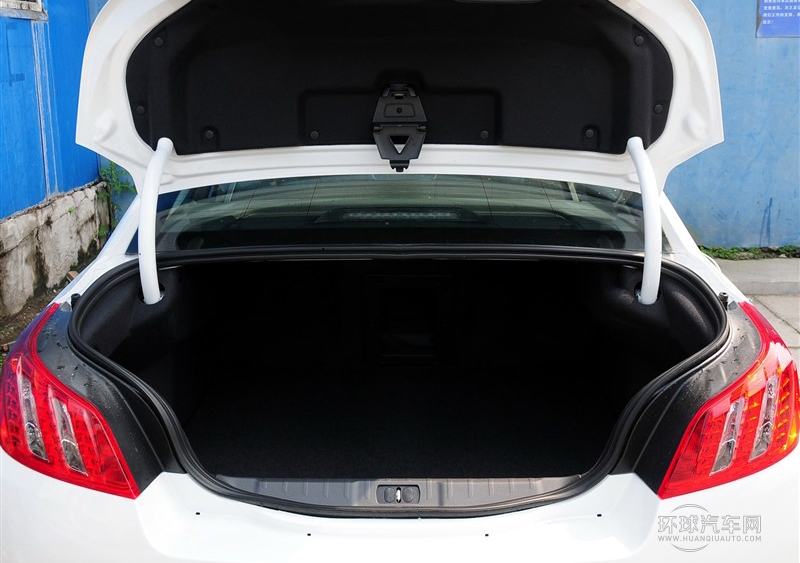 2013款 2.3L 兩周年紀念 自動旗艦版