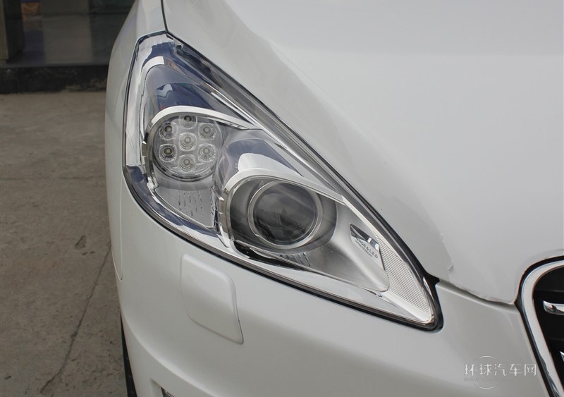 2013款 2.3L 兩周年紀念 自動智享版