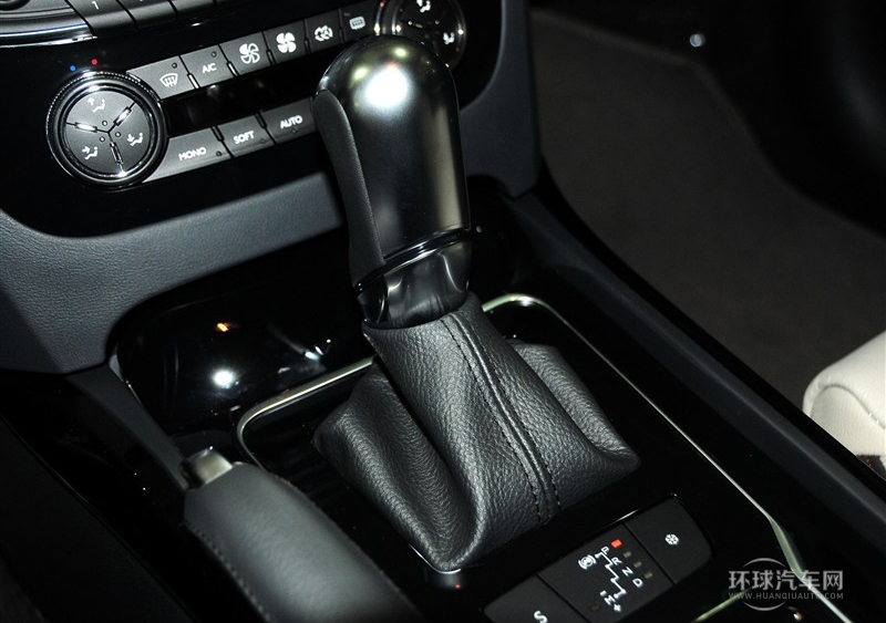 2013款 2.3L 羅蘭·加洛斯版