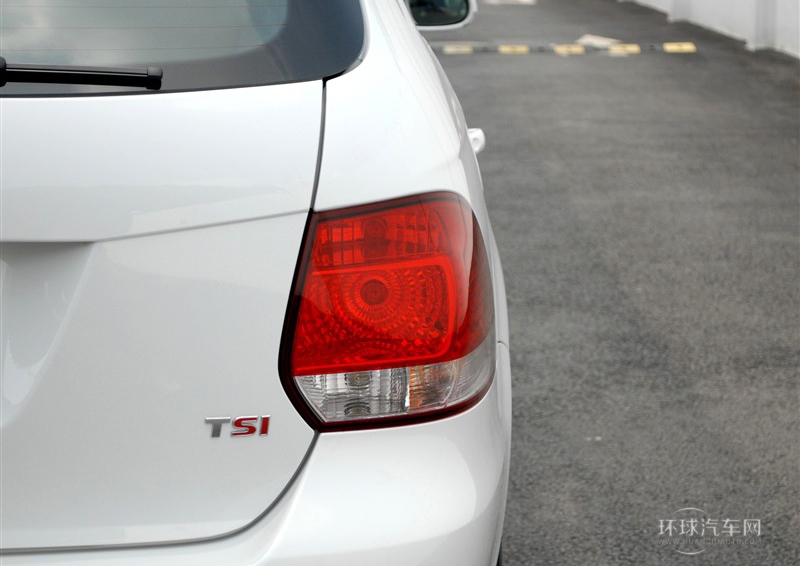 2011款 1.4TSI 豪華旅行版