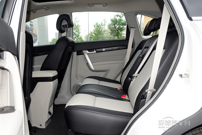 2014款 2.4L 5座豪華版