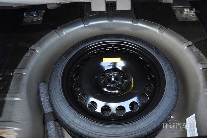 2014款 2.4L 7座旗艦版