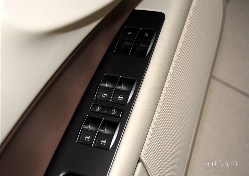 2012款 3.0L 精英定制型