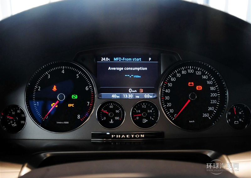 2012款 3.0L 商務(wù)型