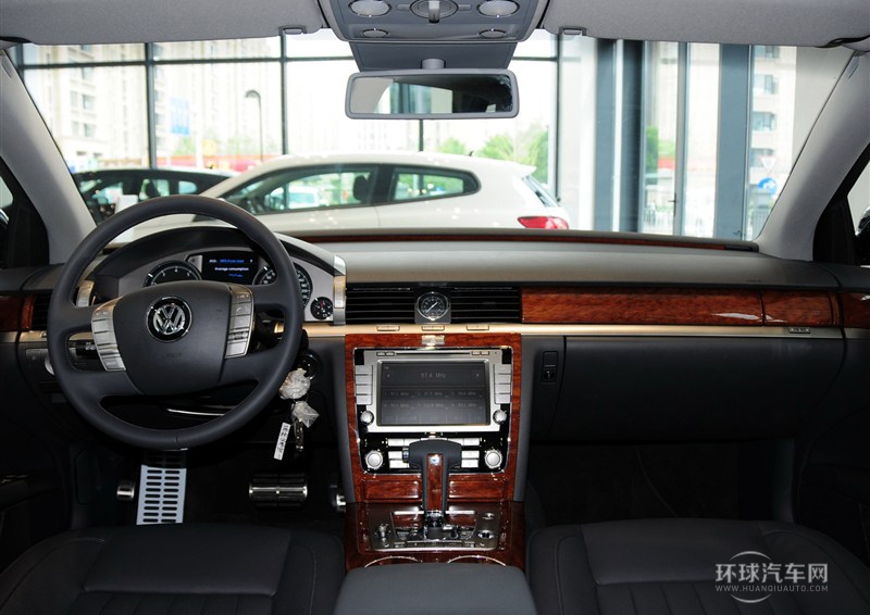 2012款 3.0L 商務型