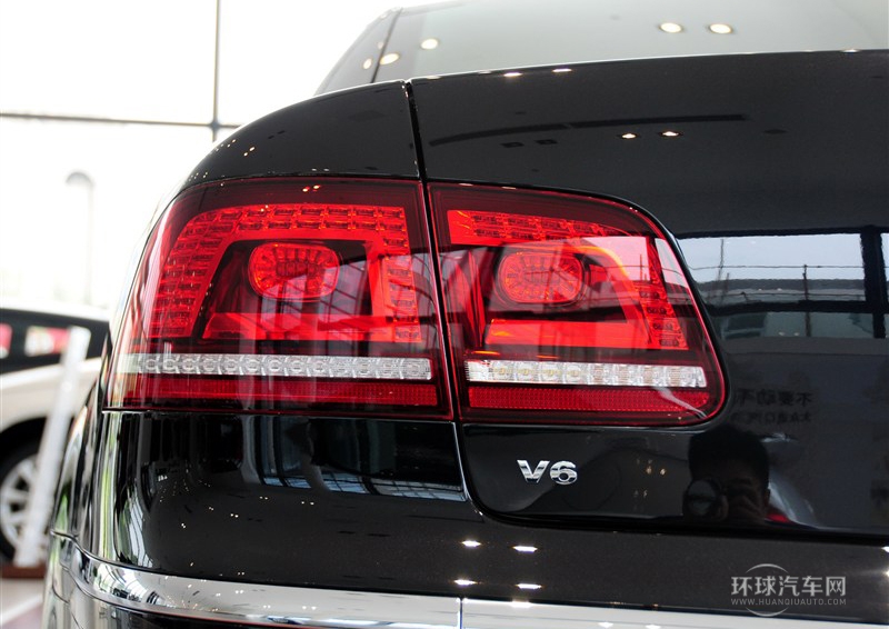 2012款 3.0L 商務型