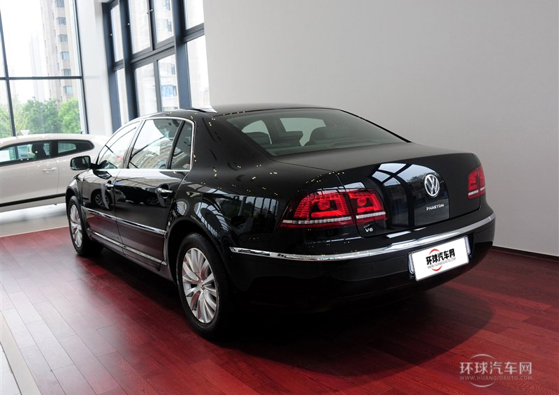 2012款 3.0L 商務型