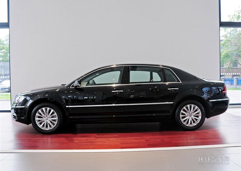 2012款 3.0L 商務型