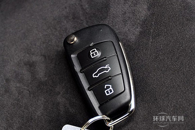 2015款 30 TFSI 舒適型