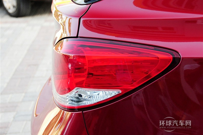 2013款 掀背 1.6L 手動豪華型