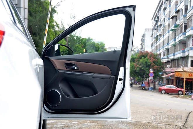 2013款 掀背 1.6L 自動(dòng)豪華型