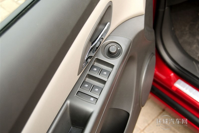 2014款 1.6L SL百萬紀念版 AT